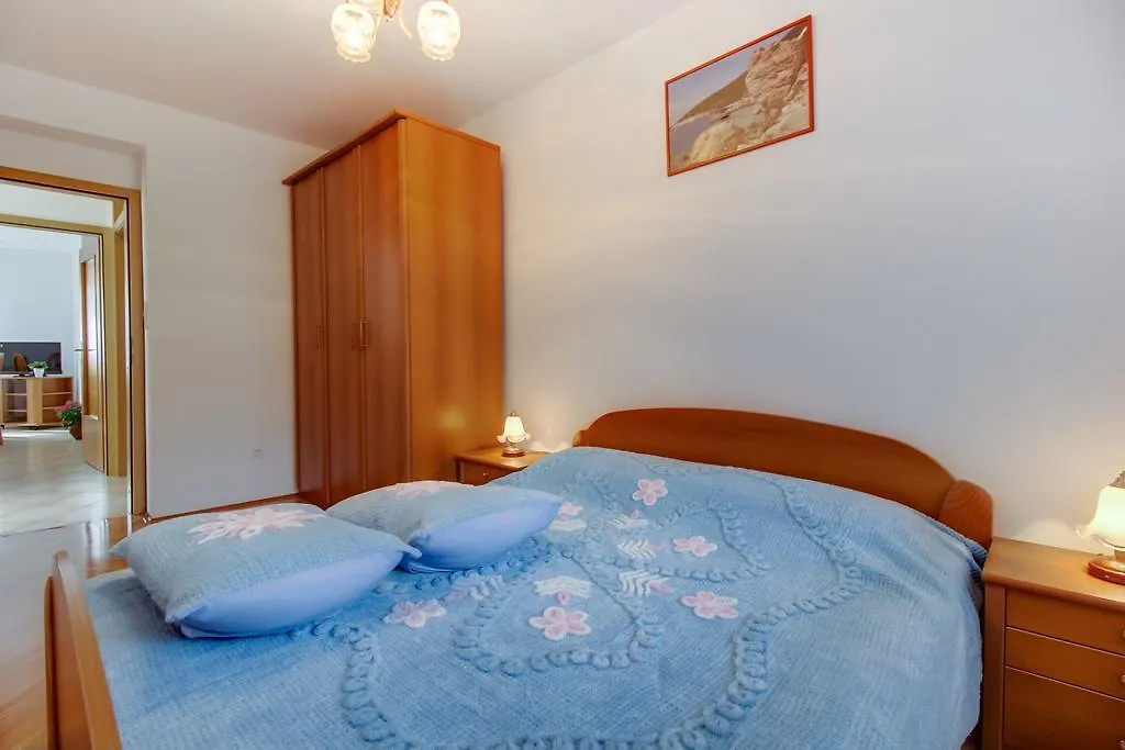 Apartments Franjo マリ・ロシニュ