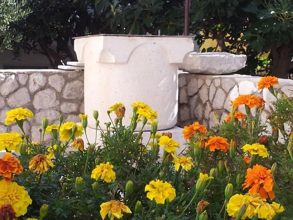 Apartments Franjo Mali Lošinj 0*,  Croácia